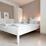 Residenz Warnemuende Apartment *